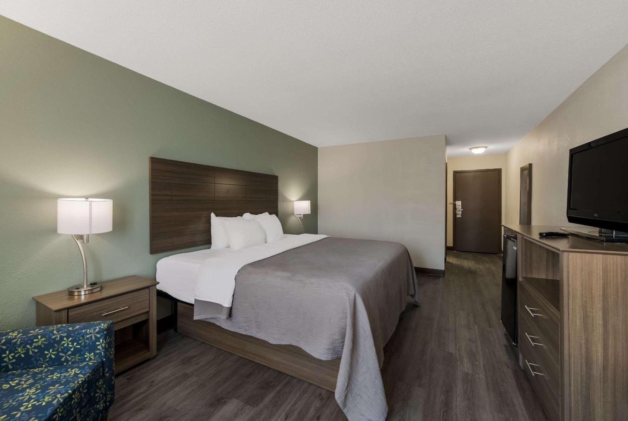 Quality Inn Airport Woodson Terrace Eksteriør billede