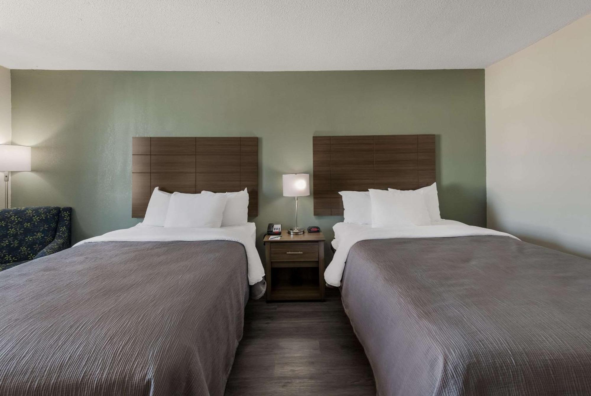 Quality Inn Airport Woodson Terrace Eksteriør billede