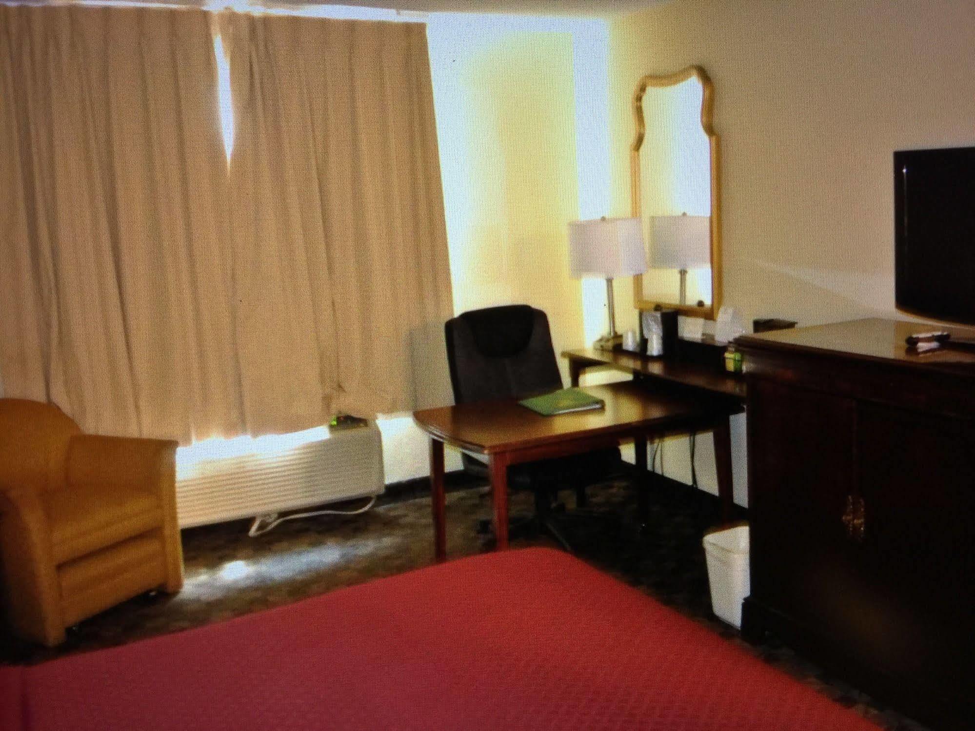 Quality Inn Airport Woodson Terrace Eksteriør billede